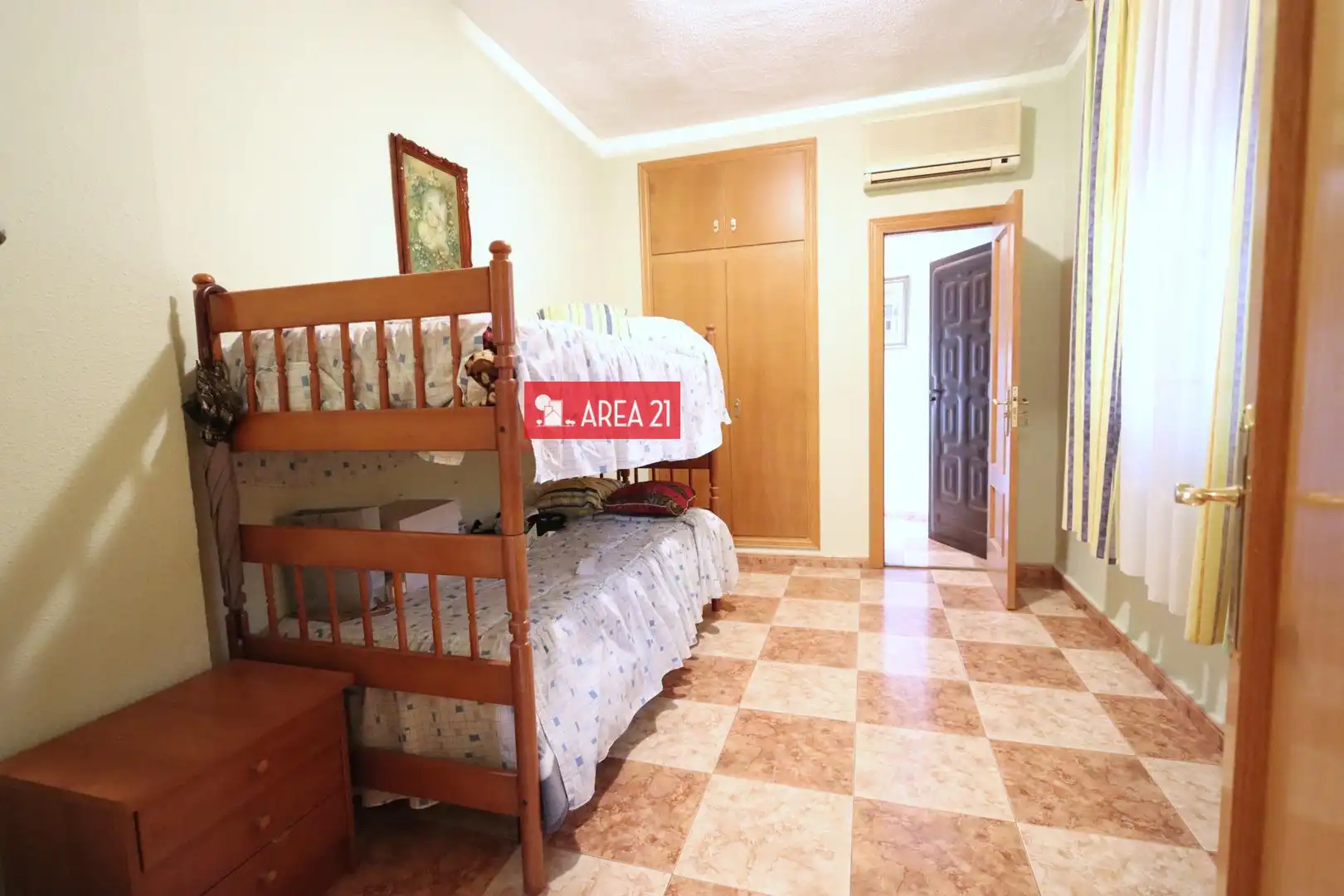 Dormitori de Casa o xalet en venda en La Pobla de Vallbona amb Aire condicionat, Calefacció i Terrassa