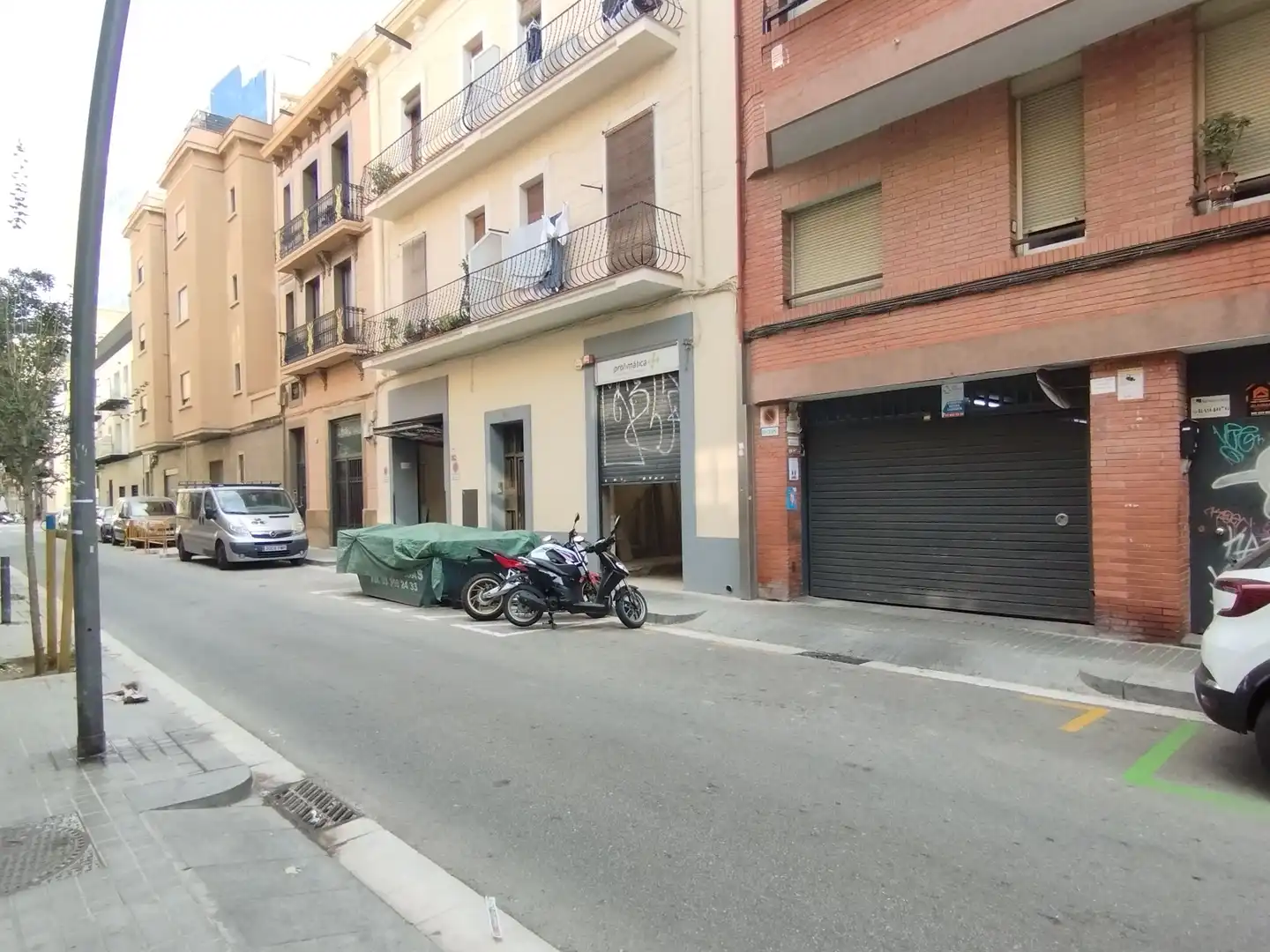 Vista exterior de Garaje en venta en Barcelona