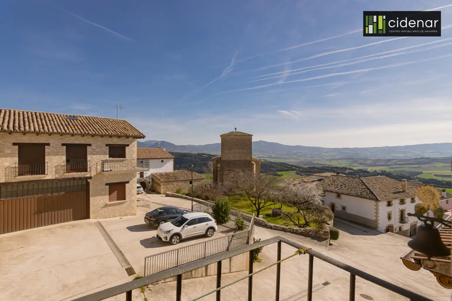 Vista exterior de Casa adosada en venta en Valle de Yerri / Deierri con Calefacción, Jardín privado y Parquet