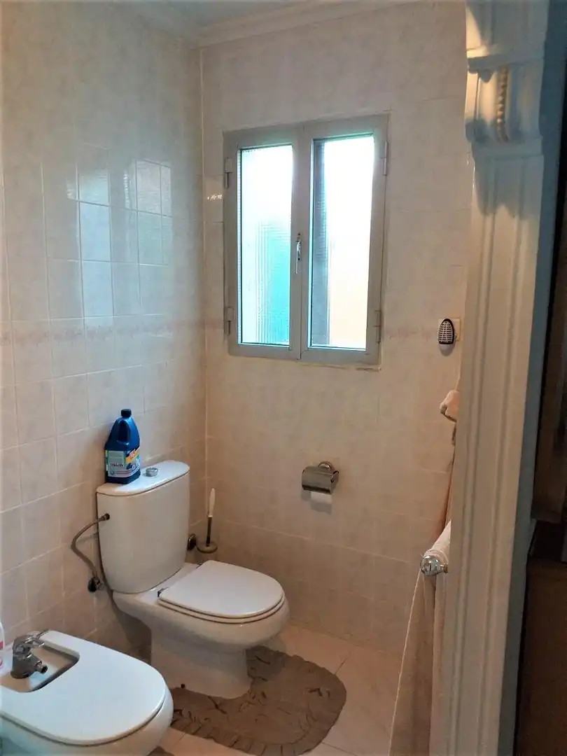 Bany de Casa o xalet en venda en Manises amb Aire condicionat, Jardí privat i Traster