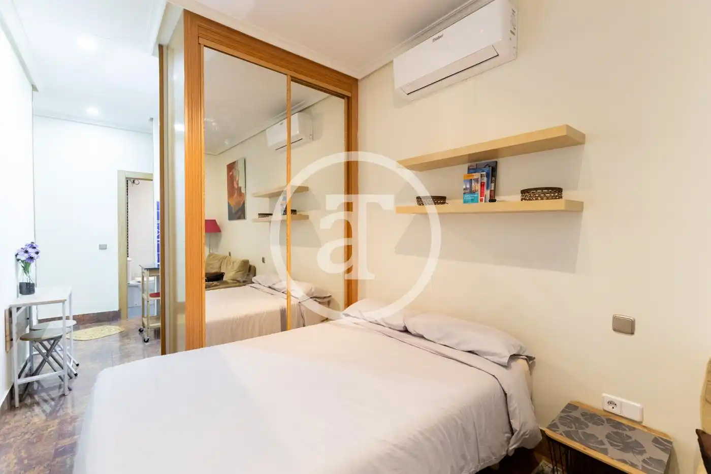 Estudio de alquiler en Calle de Velarde, 18, Universidad - Malasaña
