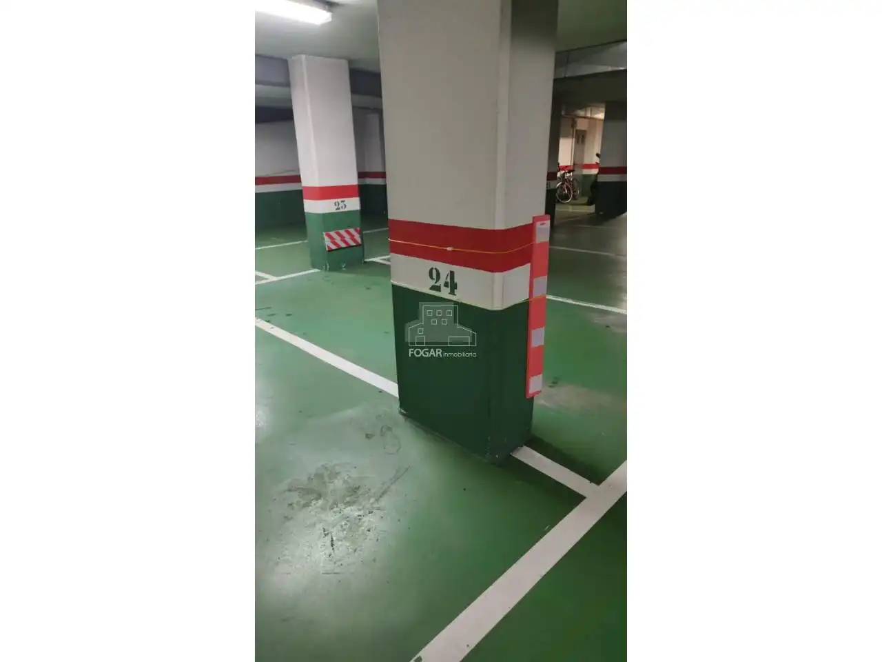 Garaje de alquiler en Avenida Rosalía de Castro, Vilagarcía