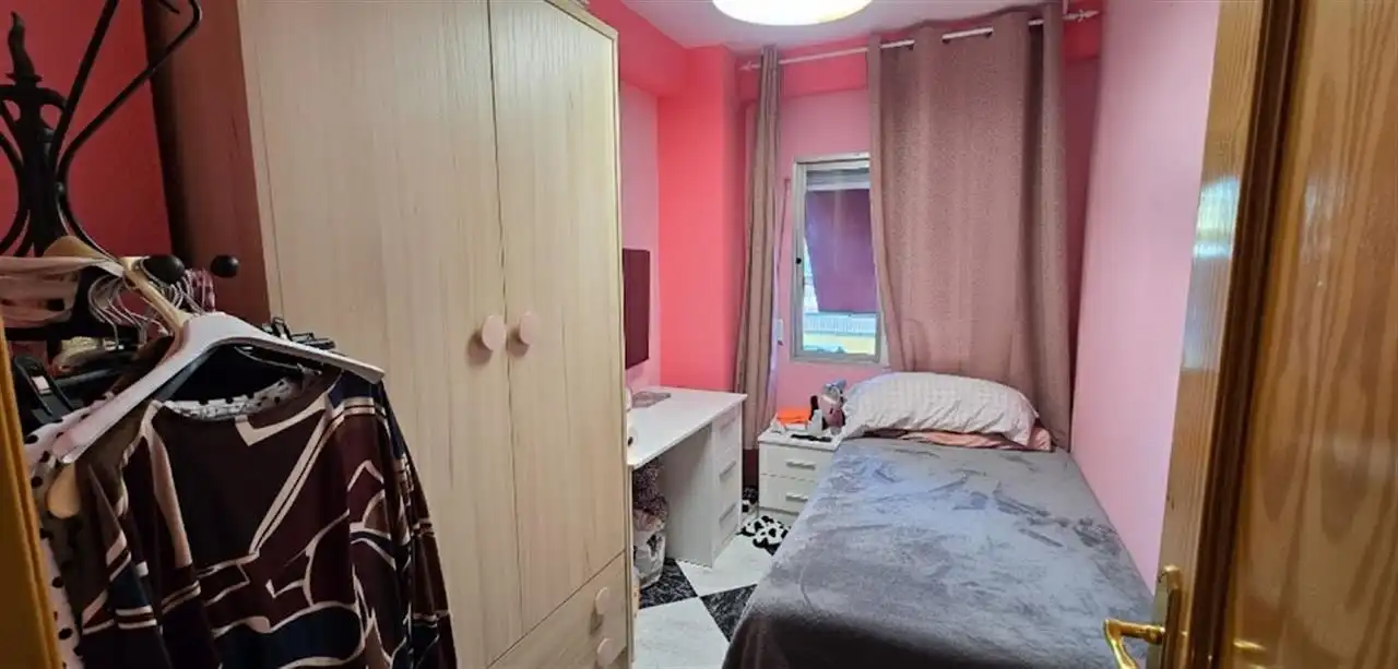 Schlafzimmer von Wohnung zum Verkauf in Málaga mit Möbliert