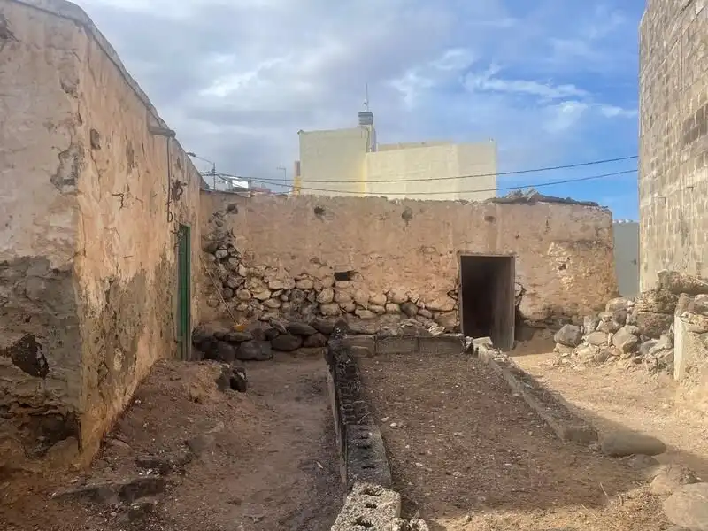 Lands and plots for sale in Hernan Cortes