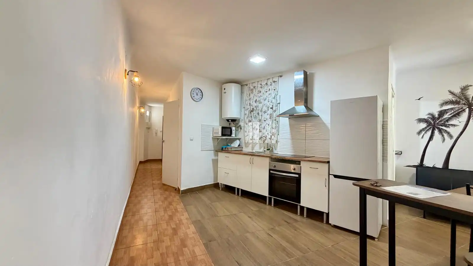 Cocina de Piso en venta en L'Hospitalet de Llobregat con Terraza y Trastero