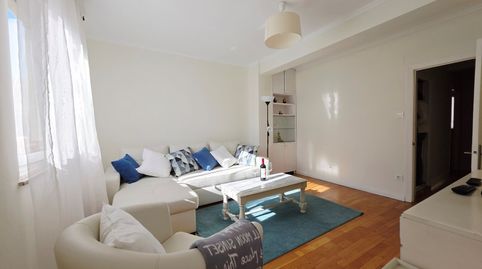 Foto 2 de Piso en venta en Calle P.buenaventura Paredes, Milán - Pumarín, Oviedo