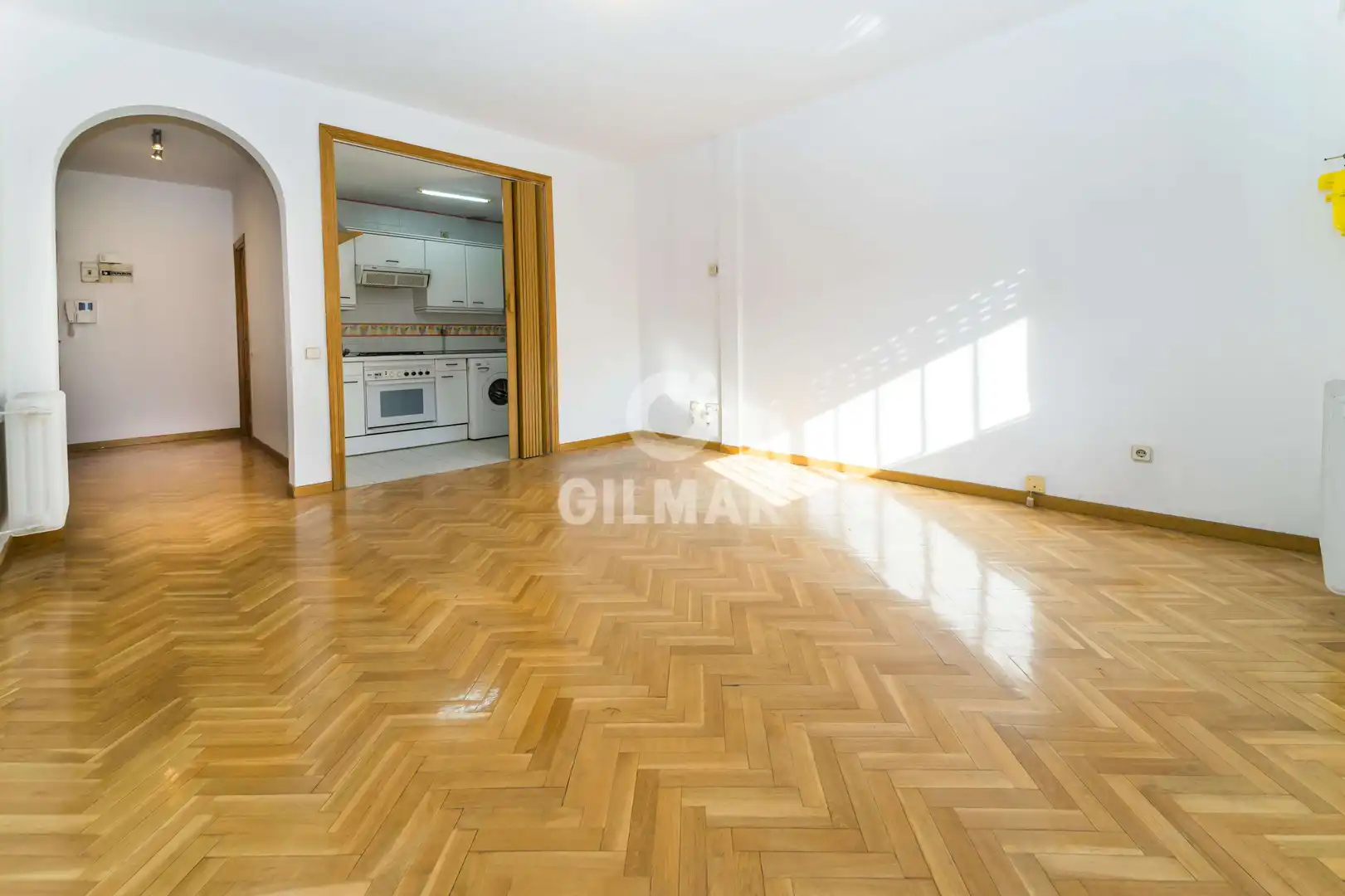 Habitación de Estudio en venta en Madrid con Calefacción, Jardín privado y Piscina