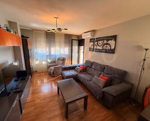 Sala d'estar de Apartament en venda en Villamediana de Iregua amb Aire condicionat