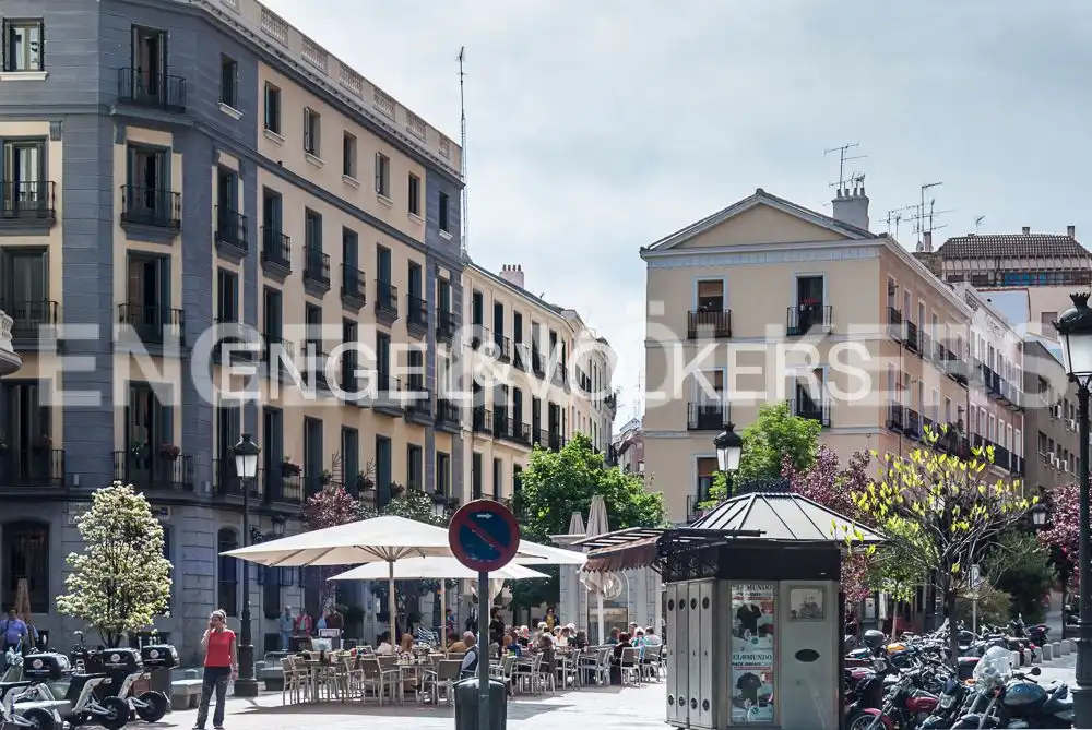 Vista exterior de Piso en venta en Madrid con Aire acondicionado y Calefacción