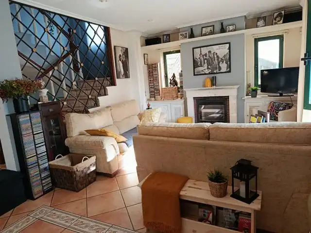 Sala de estar de Casa o chalet en venta en Teo con Calefacción, Jardín privado y Parquet