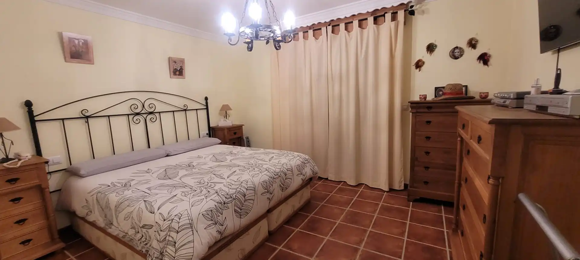 Dormitori de Casa adosada en venda en Los Barrios amb Aire condicionat, Jardí privat i Terrassa