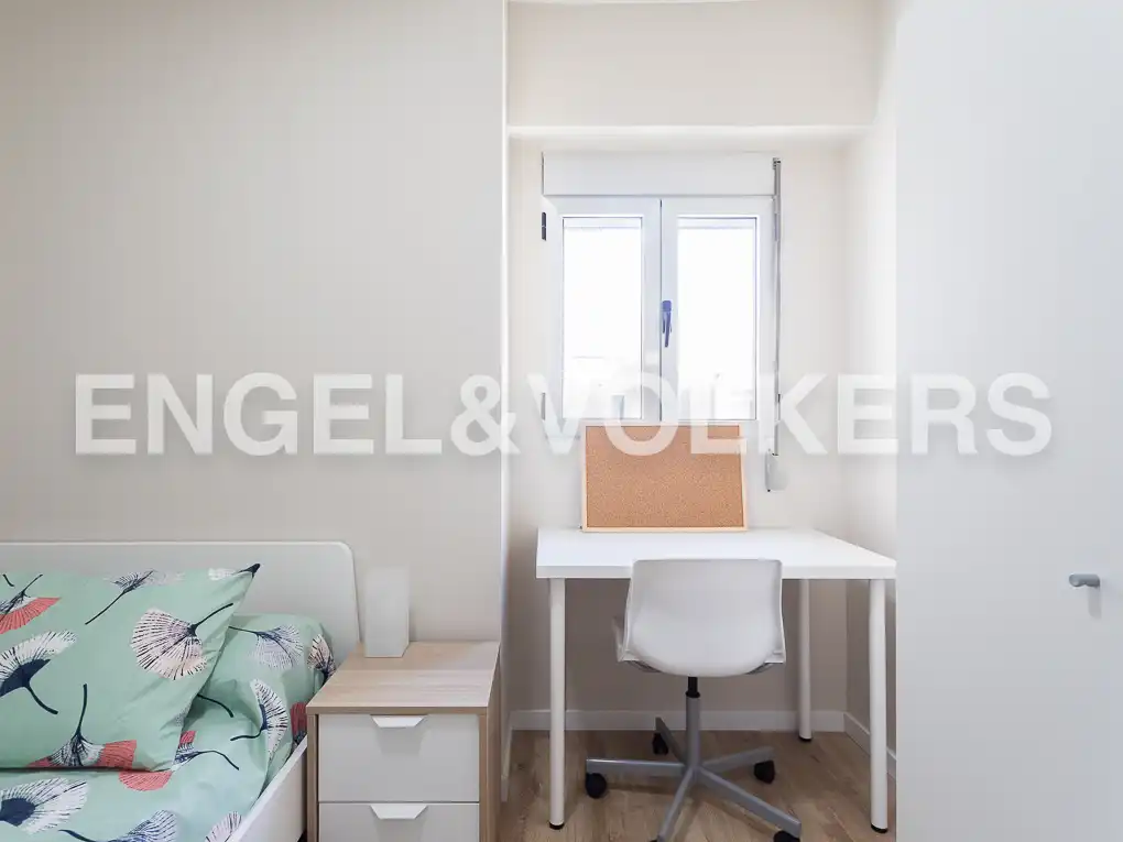 Bedroom of Flat for rent in Valencia  with Air Conditioner, Heating and Parquet flooring