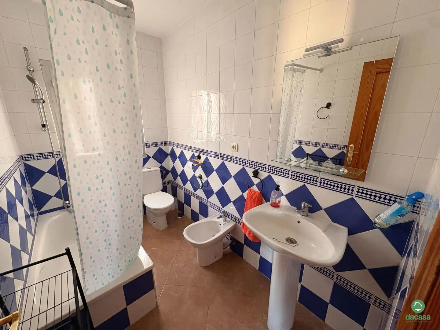 Baño de Piso en venta en Huelva con Terraza y Balcón