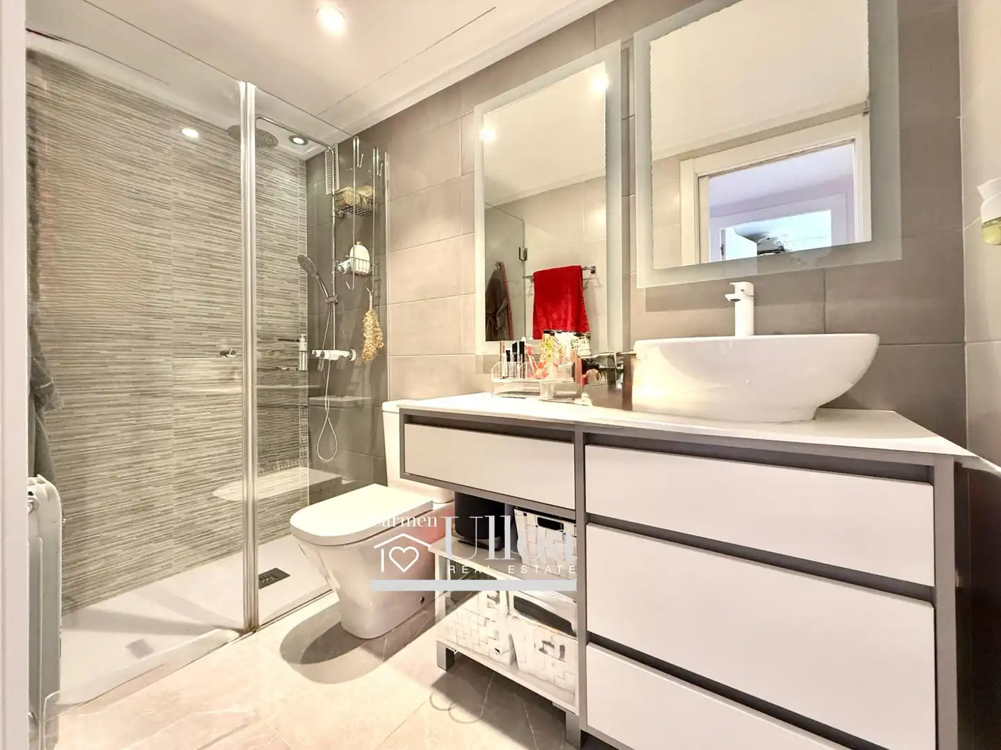 Baño de Apartamento en venta en Alicante / Alacant con Aire acondicionado, Calefacción y Jardín privado