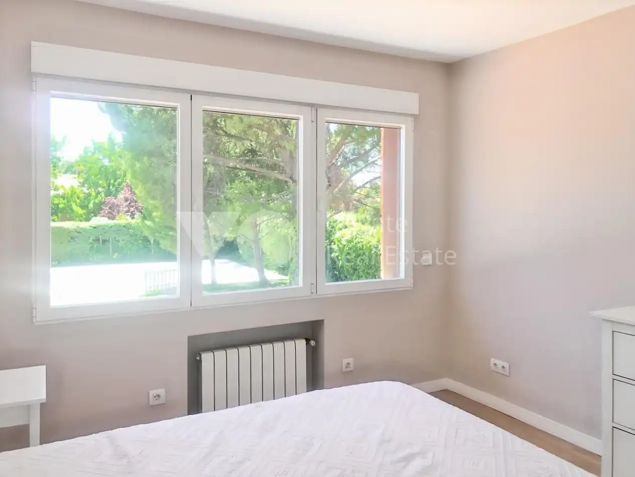 Bedroom of Houses for rent in Majadahonda  with Heating, Private garden and Terrace