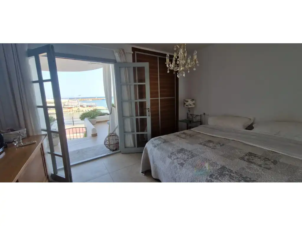 Dormitori de Apartament de lloguer en Santa Eulària des Riu amb Terrassa i Moblat