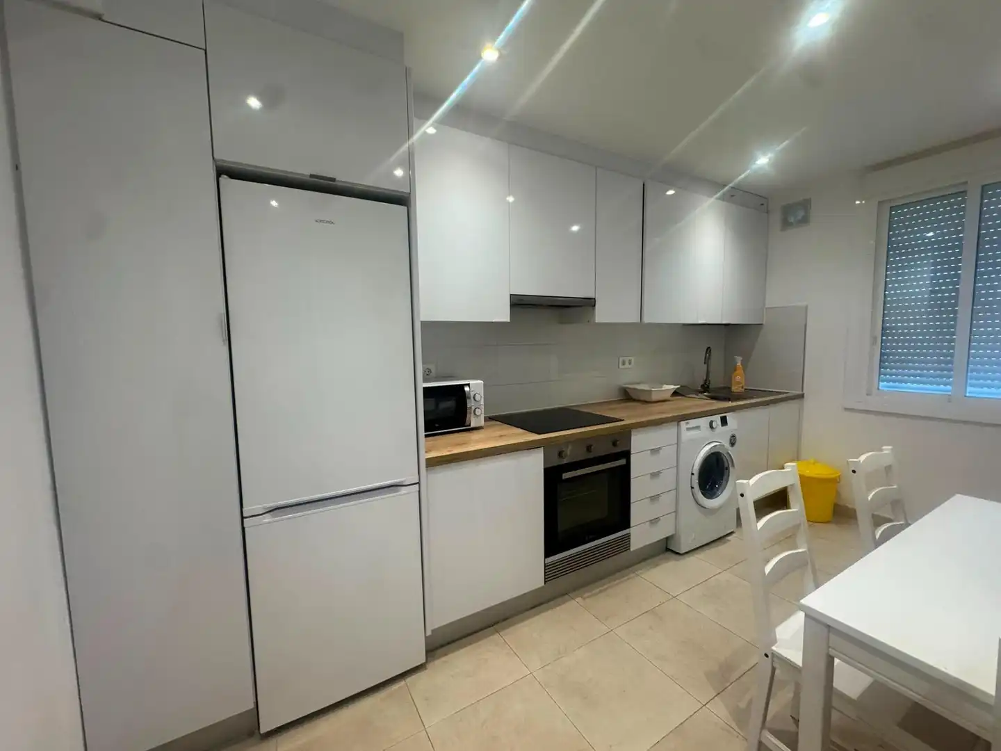 Cocina de Piso de alquiler en Ourense Capital  con Calefacción, Amueblado y Balcón