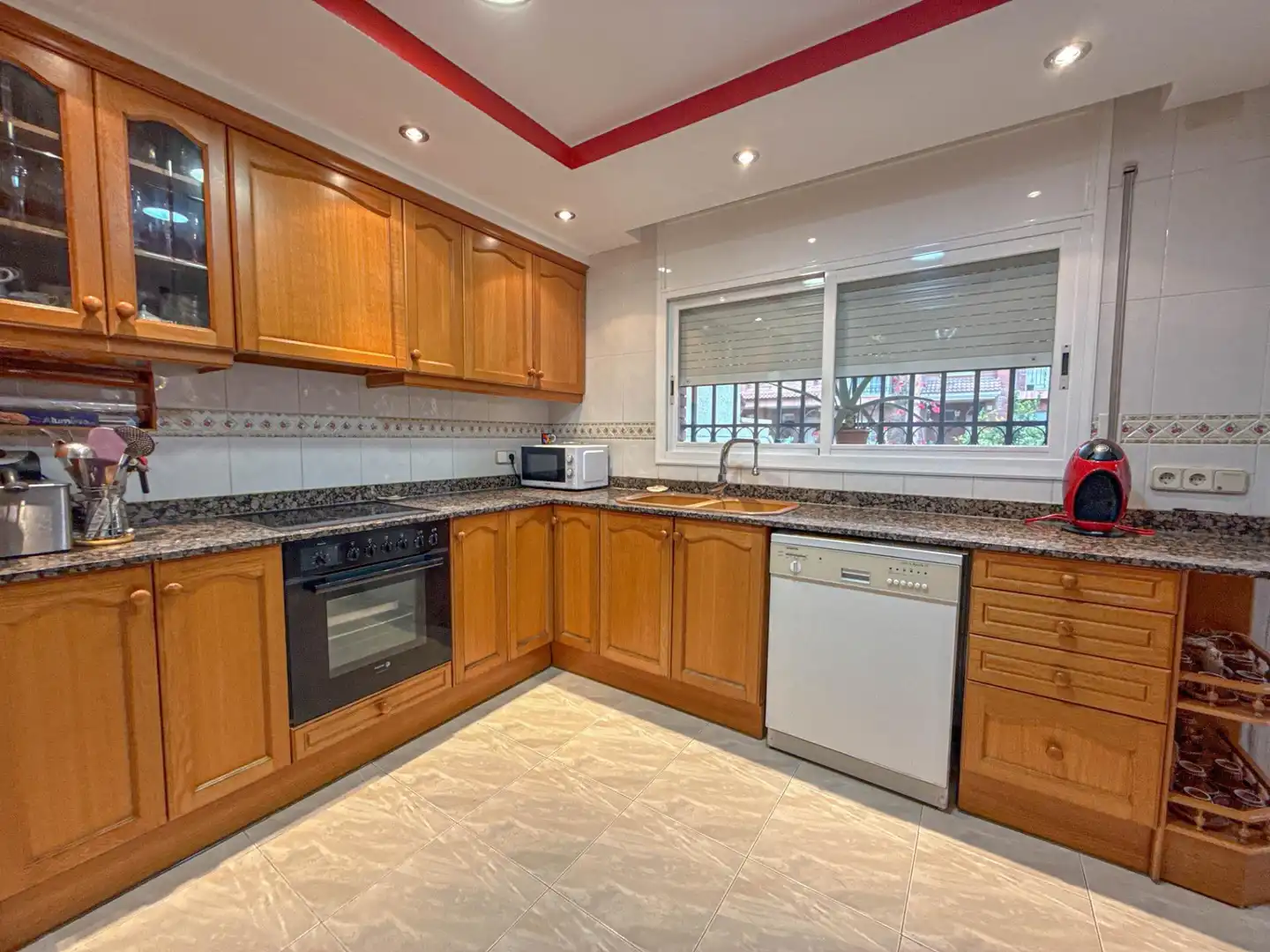 Cocina de Casa o chalet en venta en Martorell con Aire acondicionado, Calefacción y Terraza