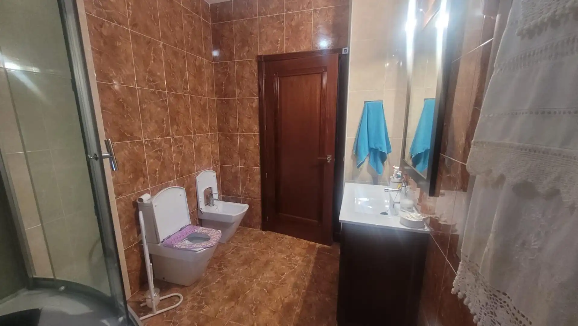 Baño de Casa o chalet en venta en Casar de Cáceres con Aire acondicionado, Calefacción y Trastero