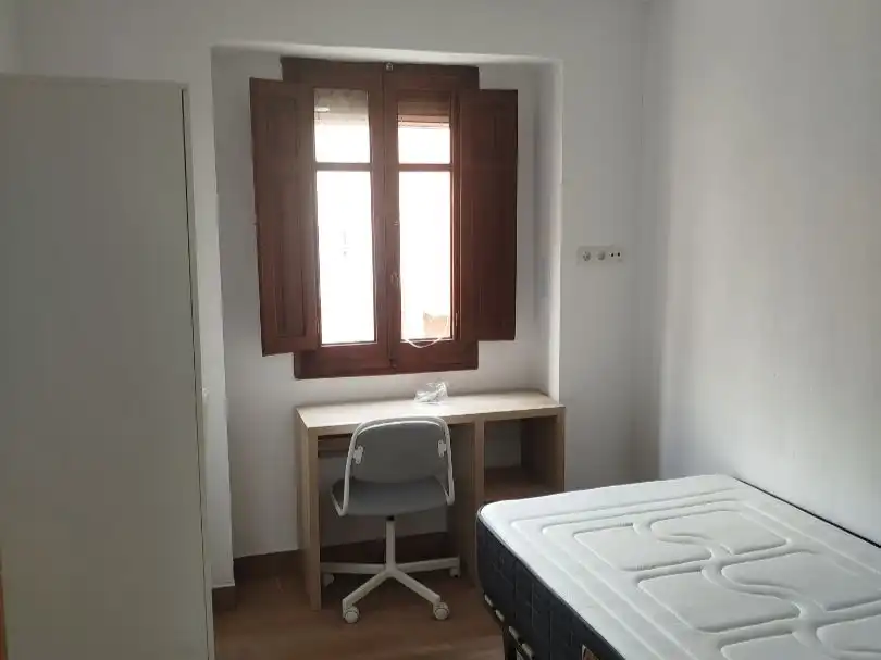 Dormitori de Casa o xalet en venda en Burjassot amb Terrassa