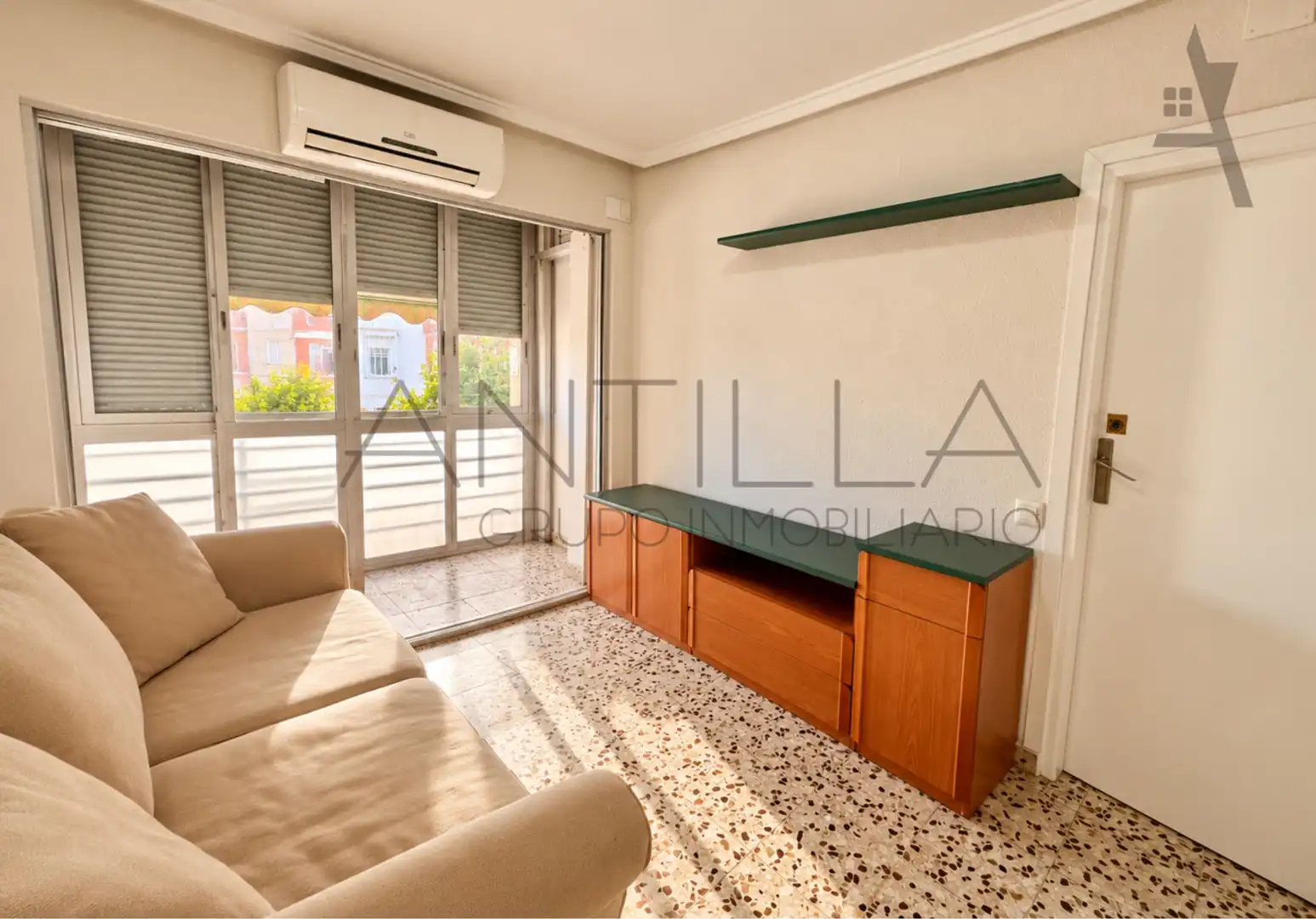 Sala d'estar de Pis en venda en Carabanchel