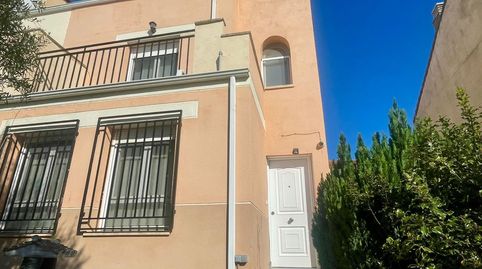 Foto 3 de Casa adosada en venta en Quintanaortuño, Burgos