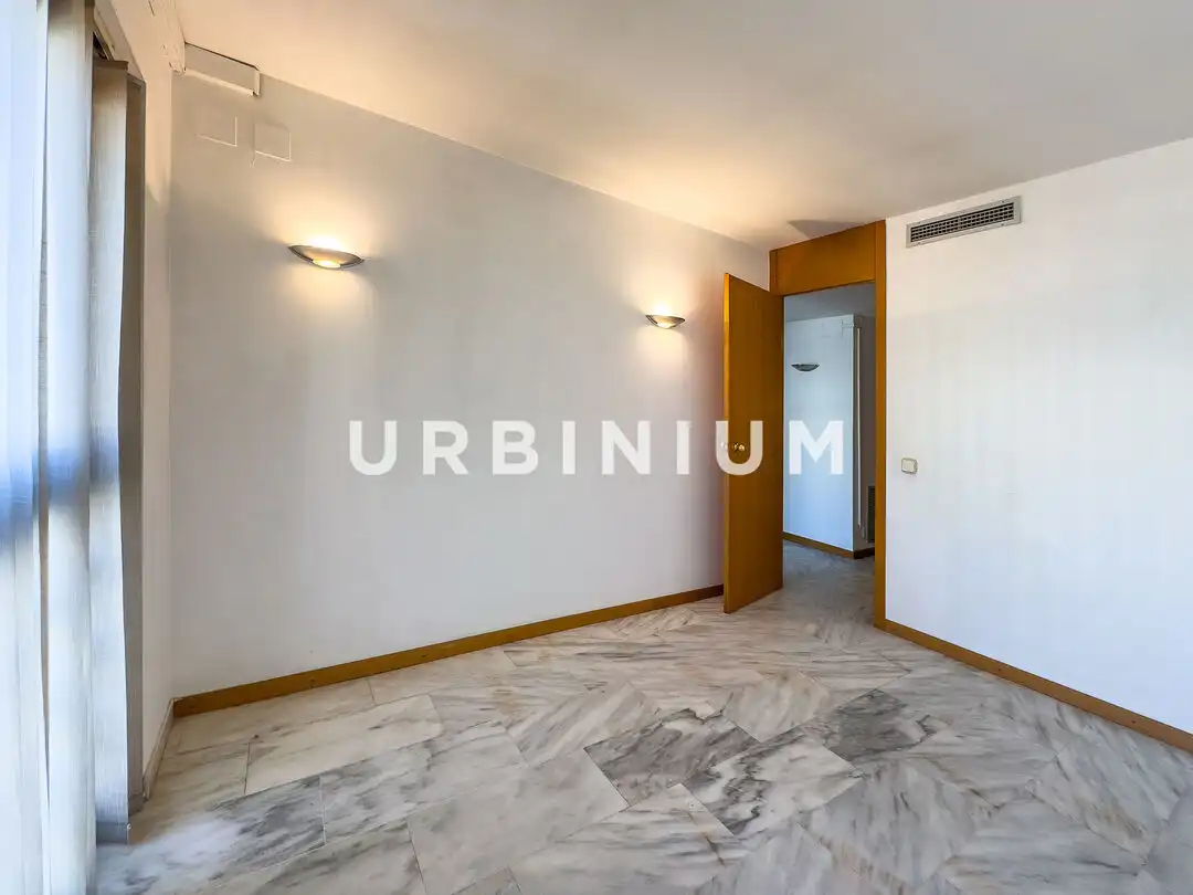 Schlafzimmer von Büro zur Miete in Centre - Barri Vell