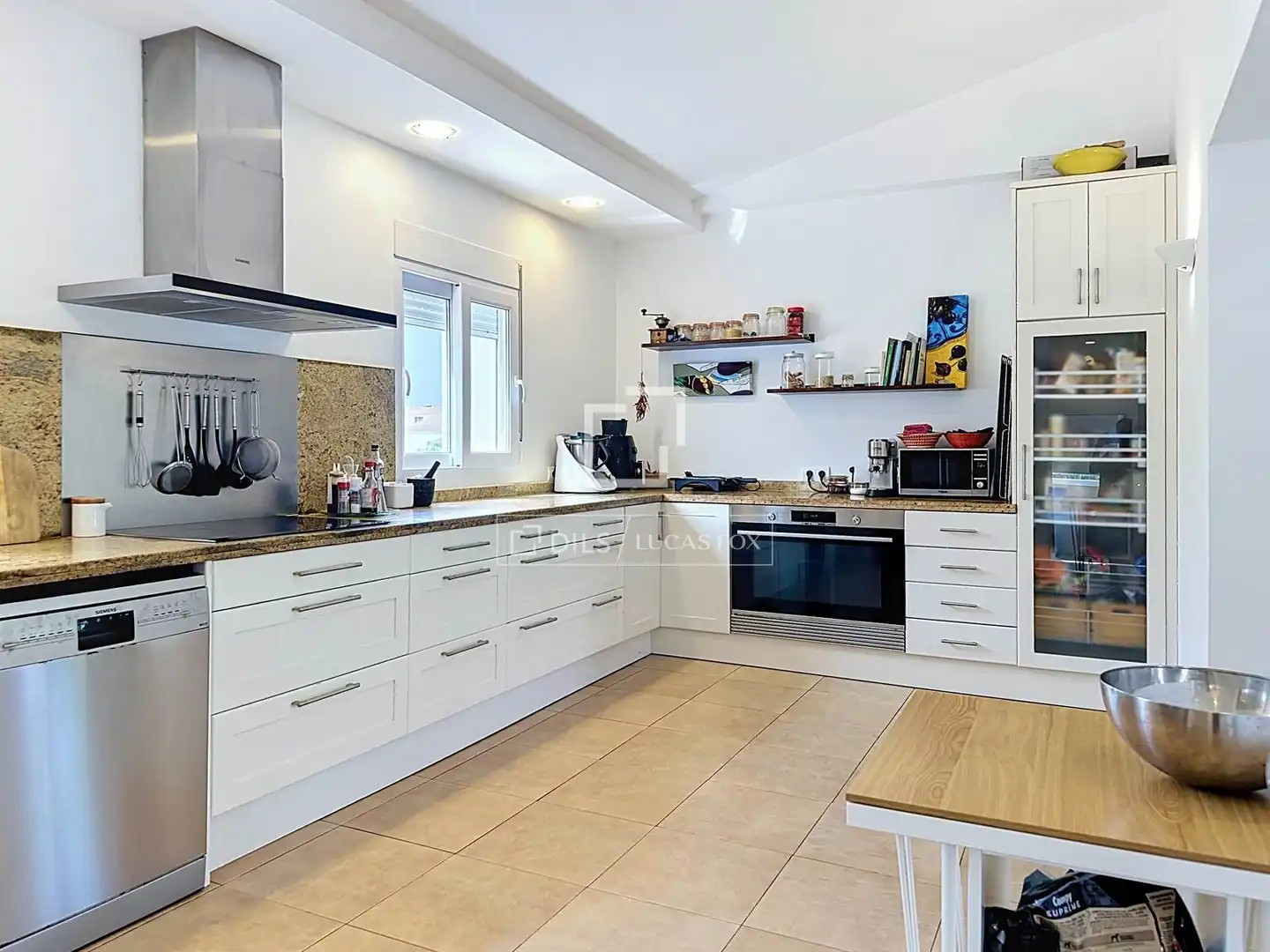 Cuina de Casa o xalet en venda en Ciutadella de Menorca amb Aire condicionat, Calefacció i Jardí privat