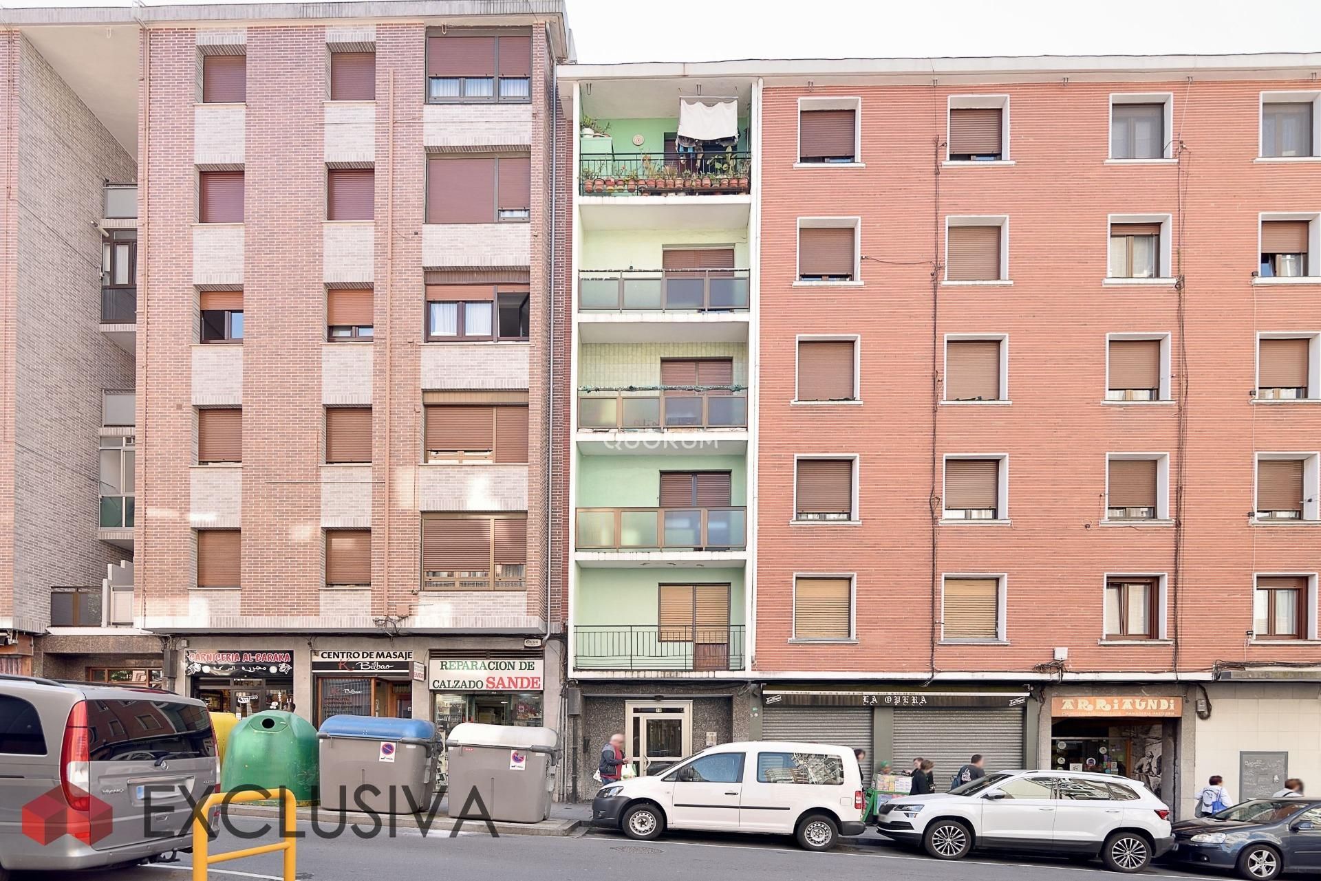 Exterior view of Flat for sale in Basauri   with Heating, Storage room and Balcony