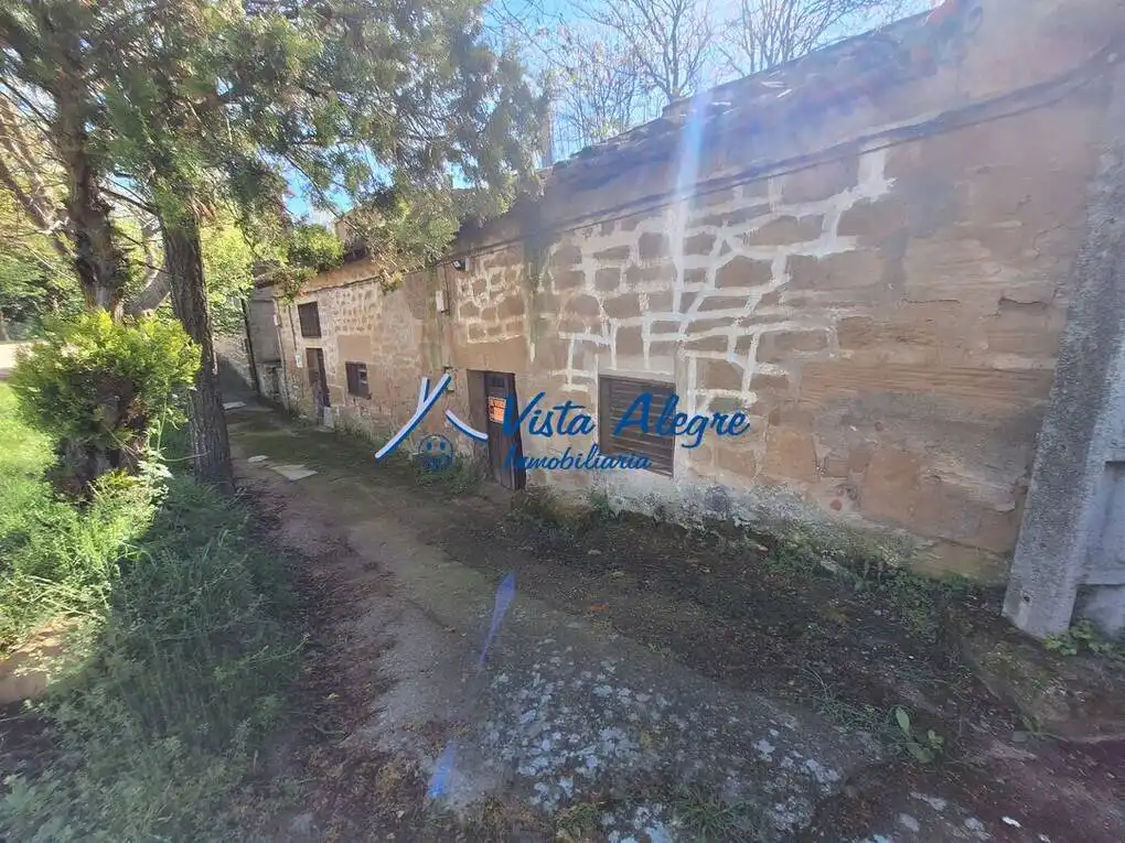 Vista exterior de Local en venta en Rodezno