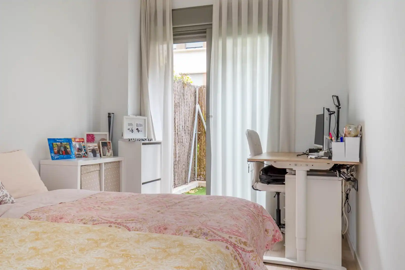 Habitación de Piso en venta en Granada con Calefacción, Amueblado y Piscina comunitaria