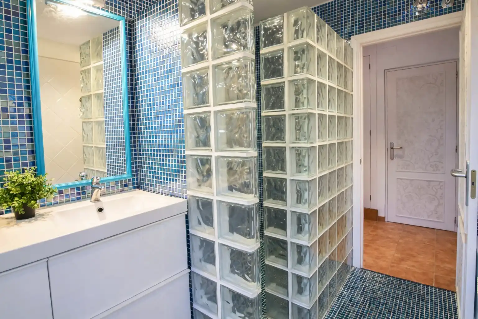 Baño de Finca rústica en venta en Santa Oliva con Jardín privado