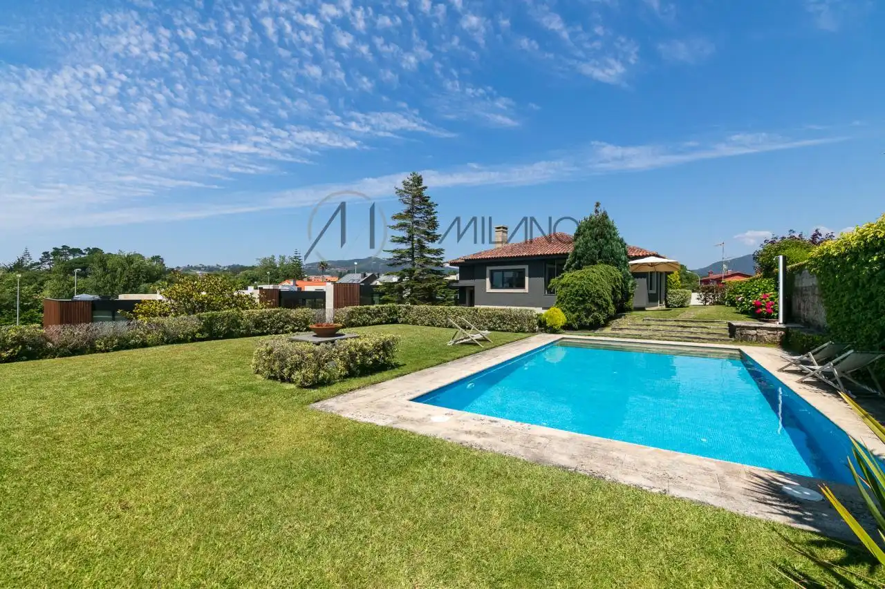Villa avec piscine à vendre à Nigrán centro, imagen 2