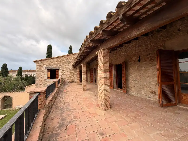 Casa con terraza en venta en Carrer de Figueres, imagen 33