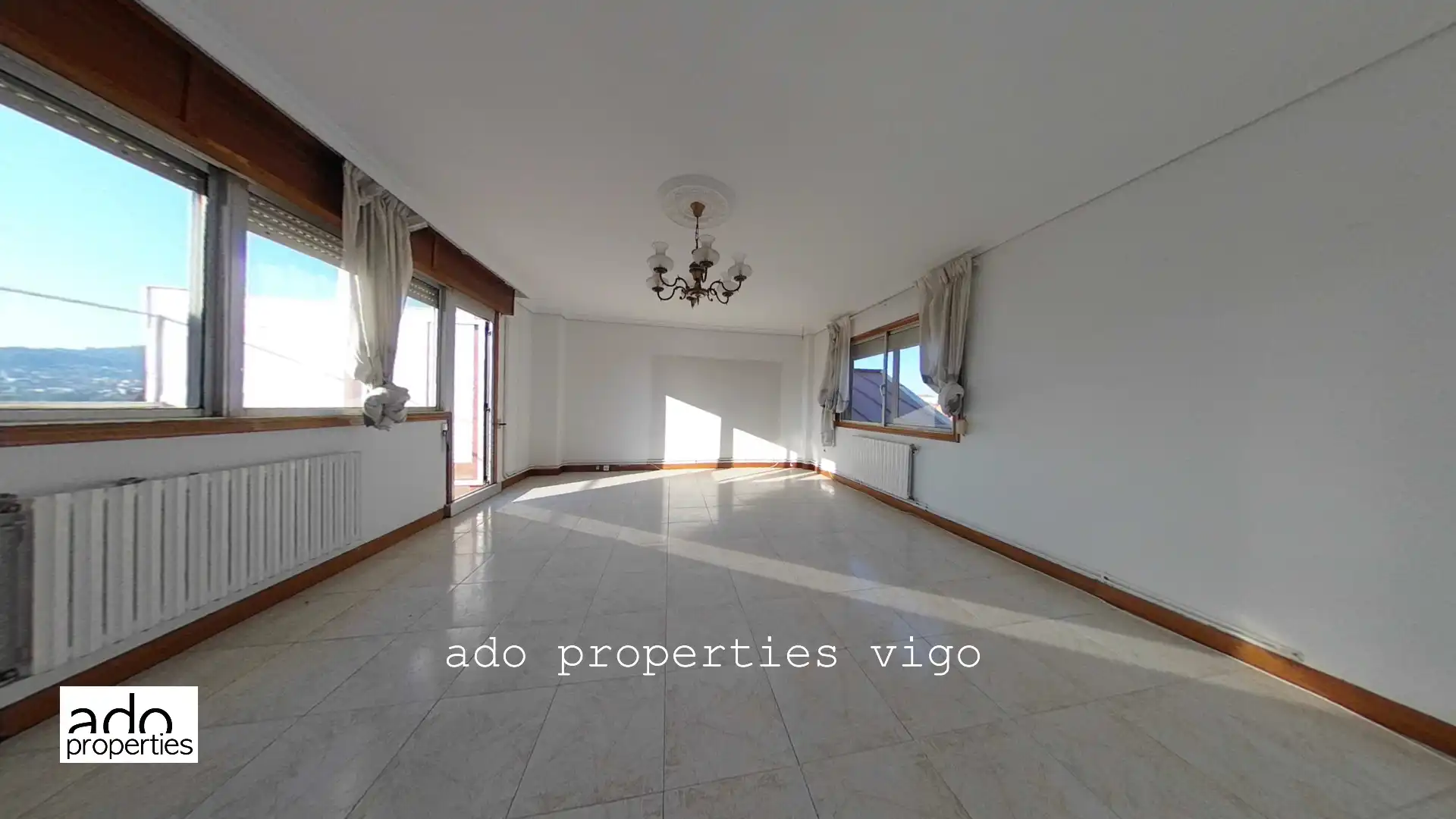 Sala de estar de Piso en venta en Vigo  con Terraza