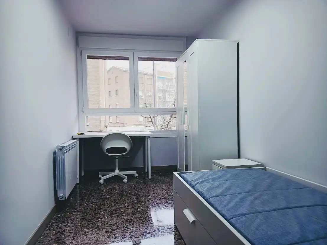 Schlafzimmer von Wohnung zur Miete in Lleida mit Klimaanlage, Heizung und Möbliert