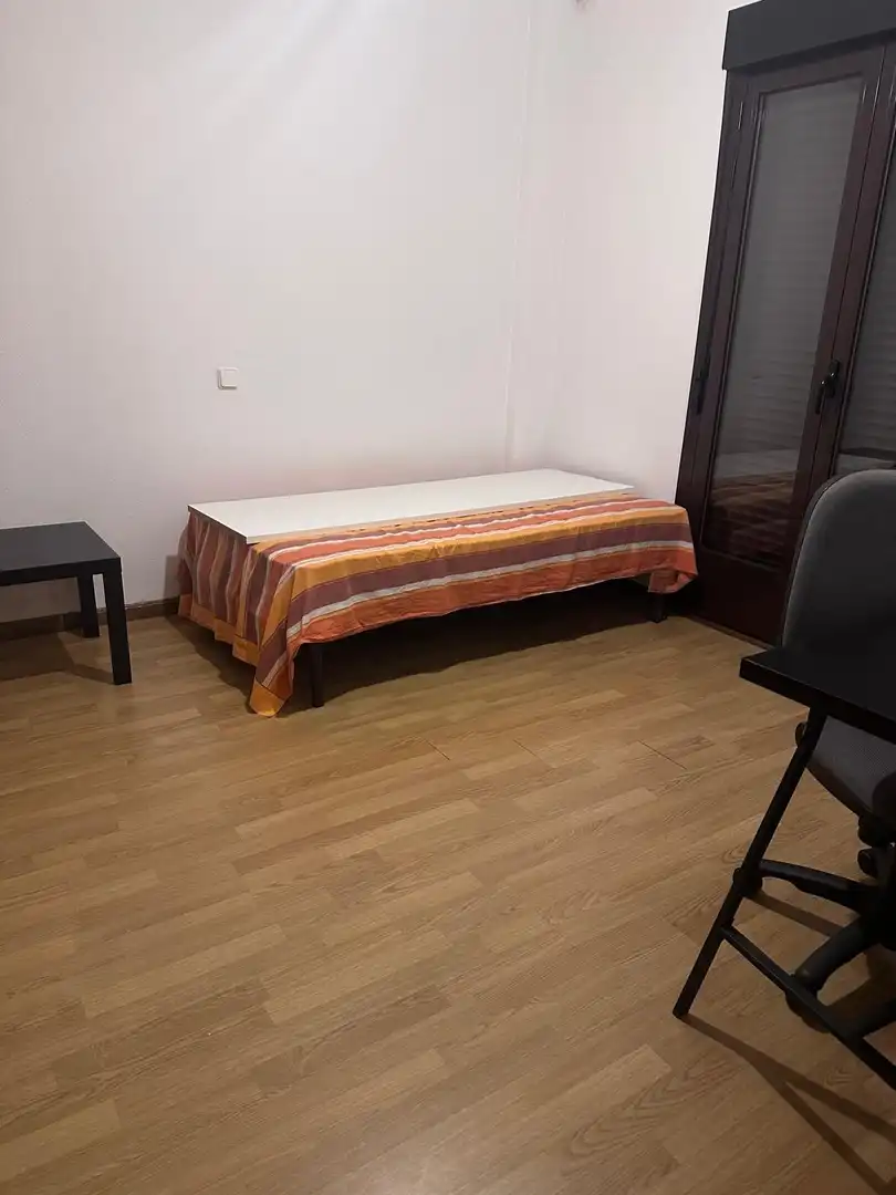 Dormitori de Pis en venda en Navalagamella amb Calefacció, Terrassa i Moblat