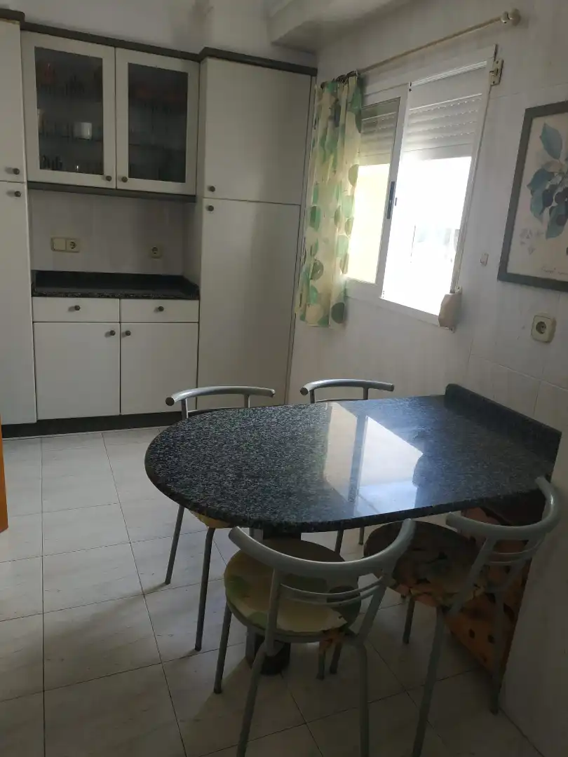 Cocina de Piso de alquiler en Valencia con Amueblado, Horno y Lavadora