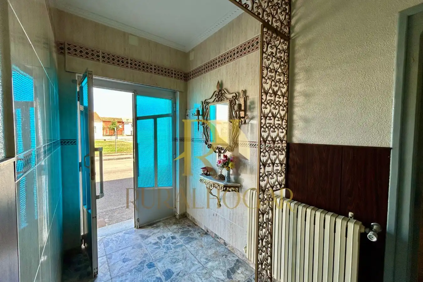 Houses for sale in Villazala  with Storage room