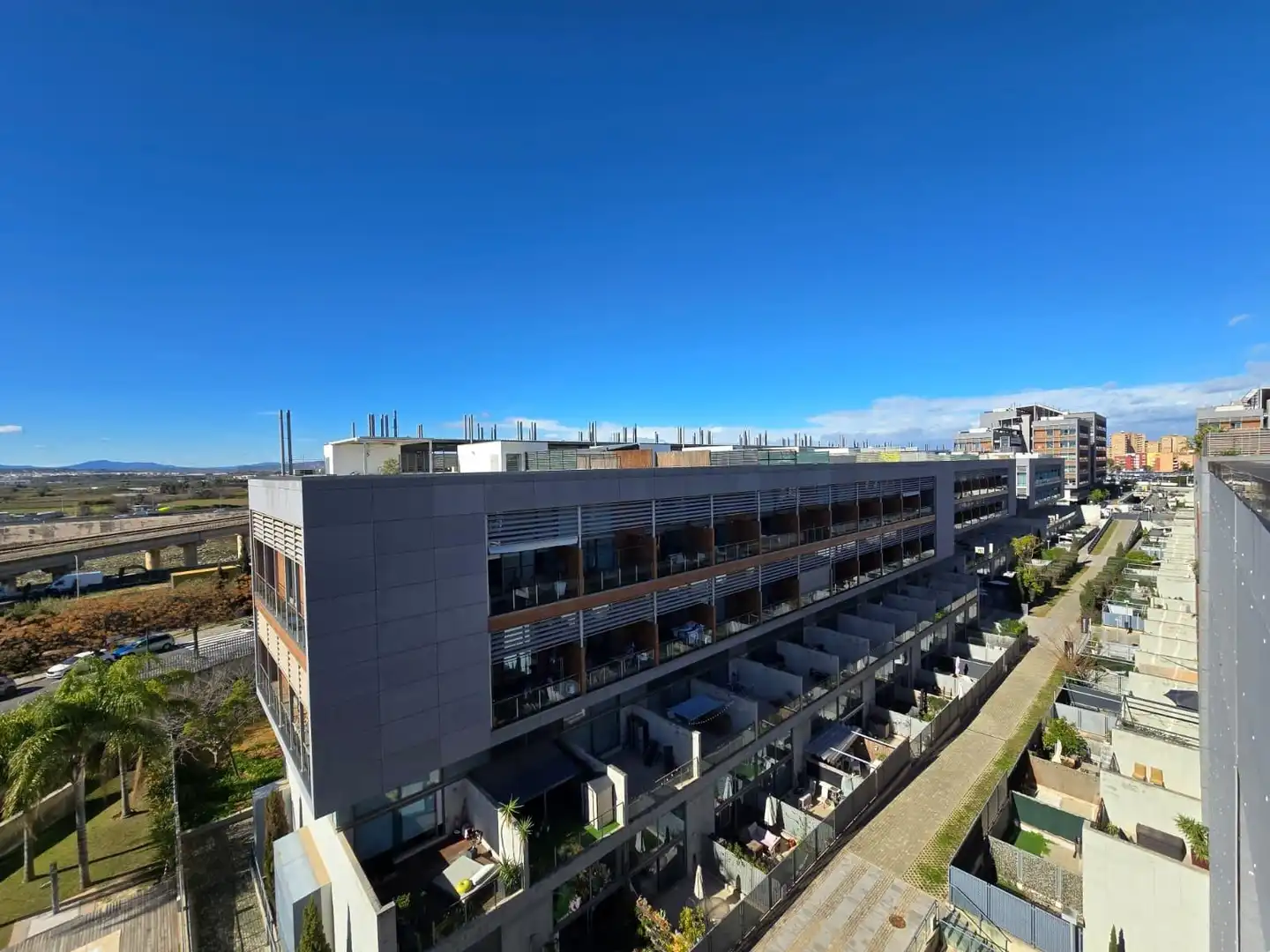 Exterior view of Flat for rent in  Valencia Capital  with Air Conditioner, Private garden and Terrace