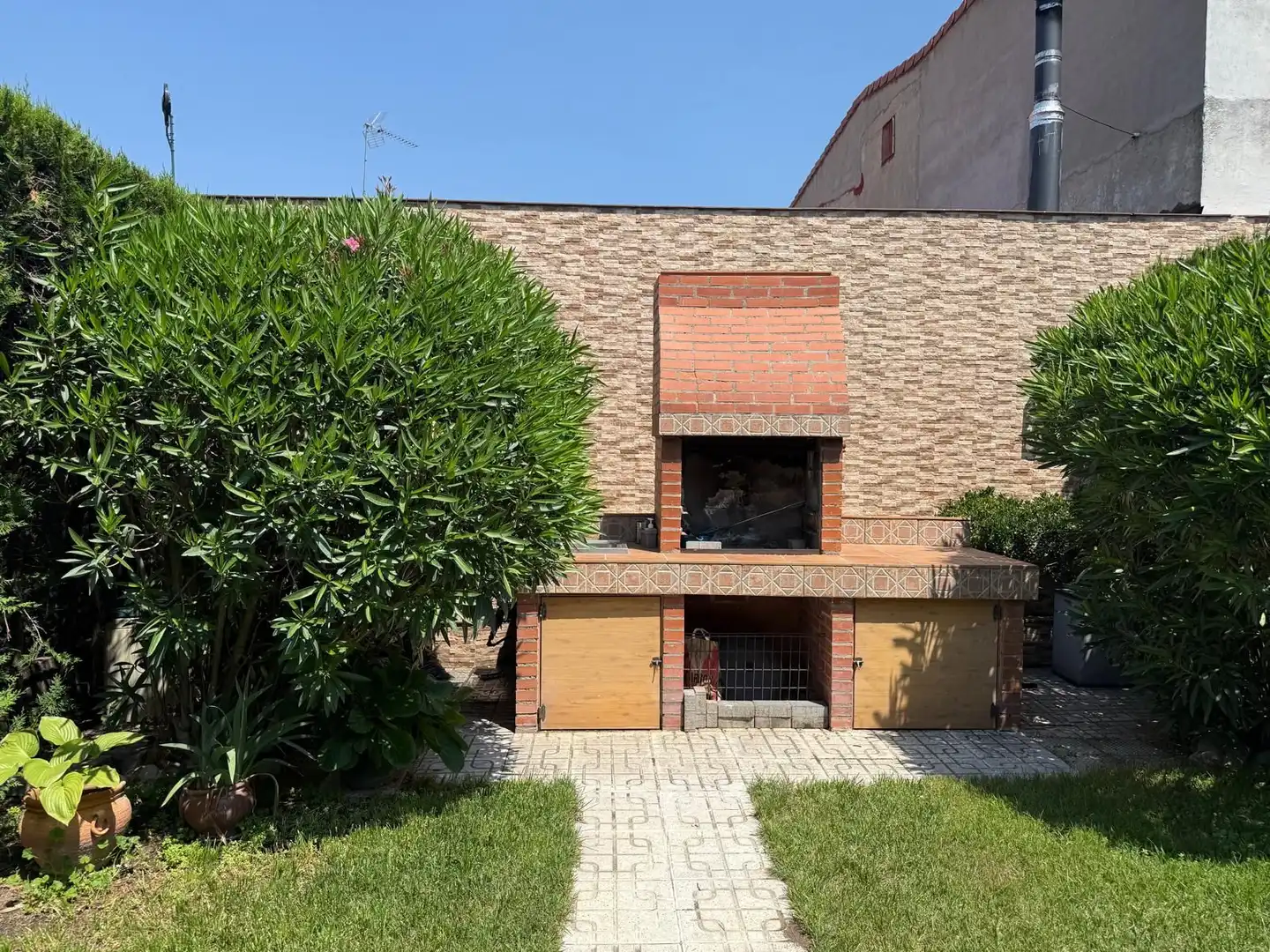 Vista exterior de Casa o chalet en venta en Valdestillas con Calefacción y Jardín privado