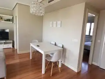 Comedor de Piso de alquiler en Feria