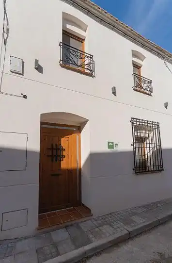 Vista exterior de Casa o xalet en venda en Villamayor de Calatrava amb Aire condicionat, Terrassa i Moblat
