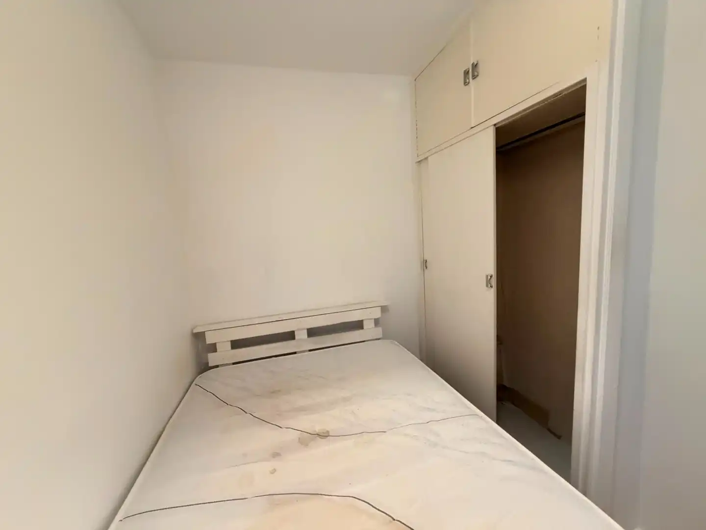 Habitación de Apartamento en venta en Madrid con Calefacción