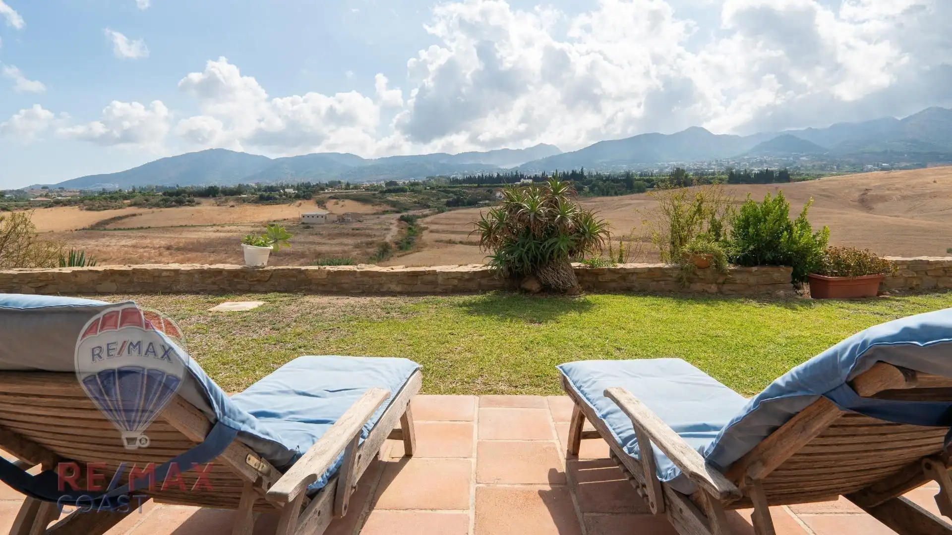 Jardí de Casa o xalet en venda en Alhaurín de la Torre amb Aire condicionat, Jardí privat i Terrassa