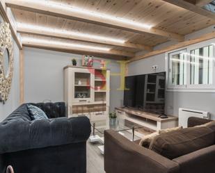 Sala d'estar de Apartament de lloguer en  Madrid Capital amb Calefacció, Moblat i Rentadora