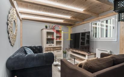 Living room of Apartment to rent in  Madrid Capital  with Heating, Furnished and Washing machine