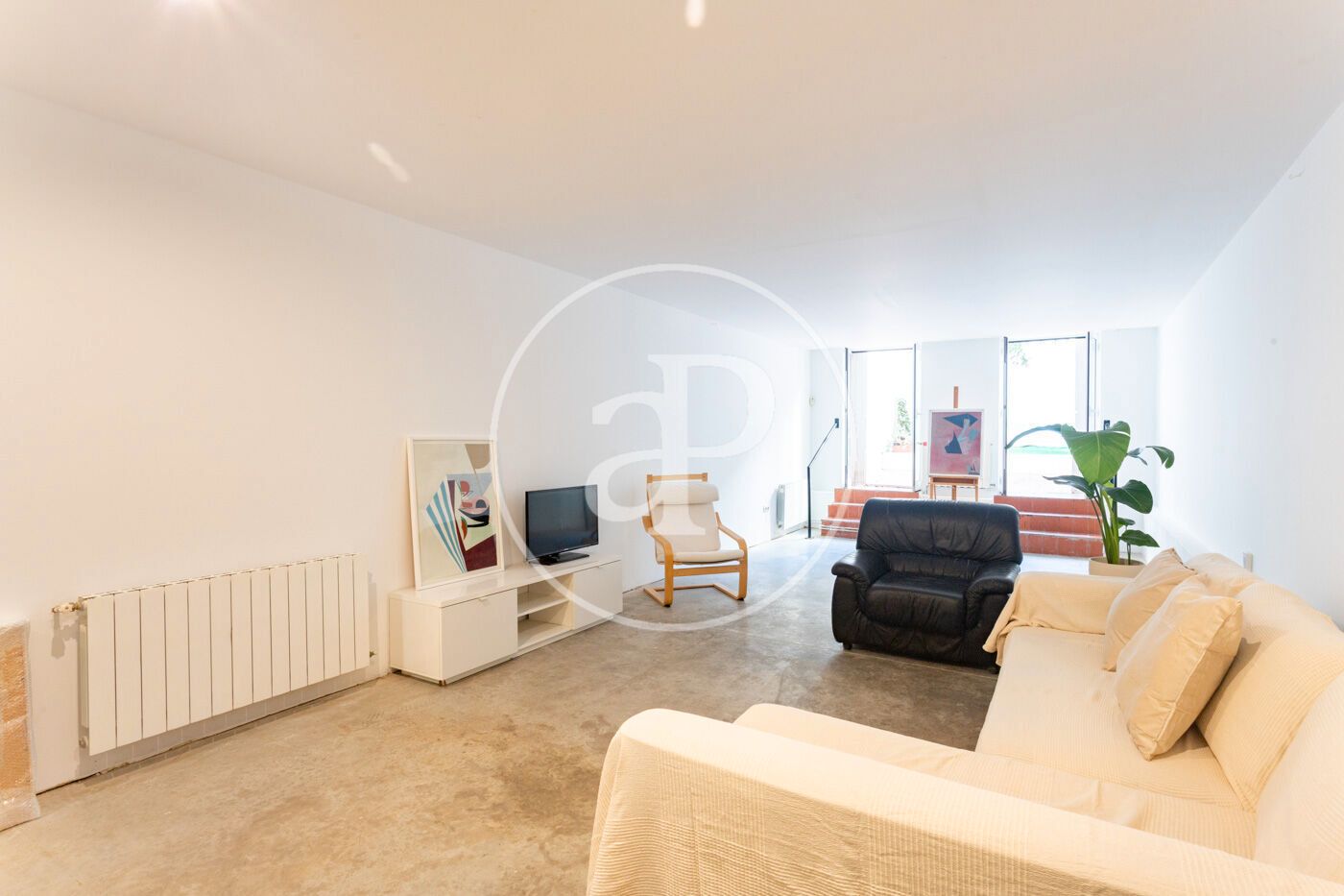 Sala d'estar de Pis en venda en  Barcelona Capital amb Calefacció i Jardí privat