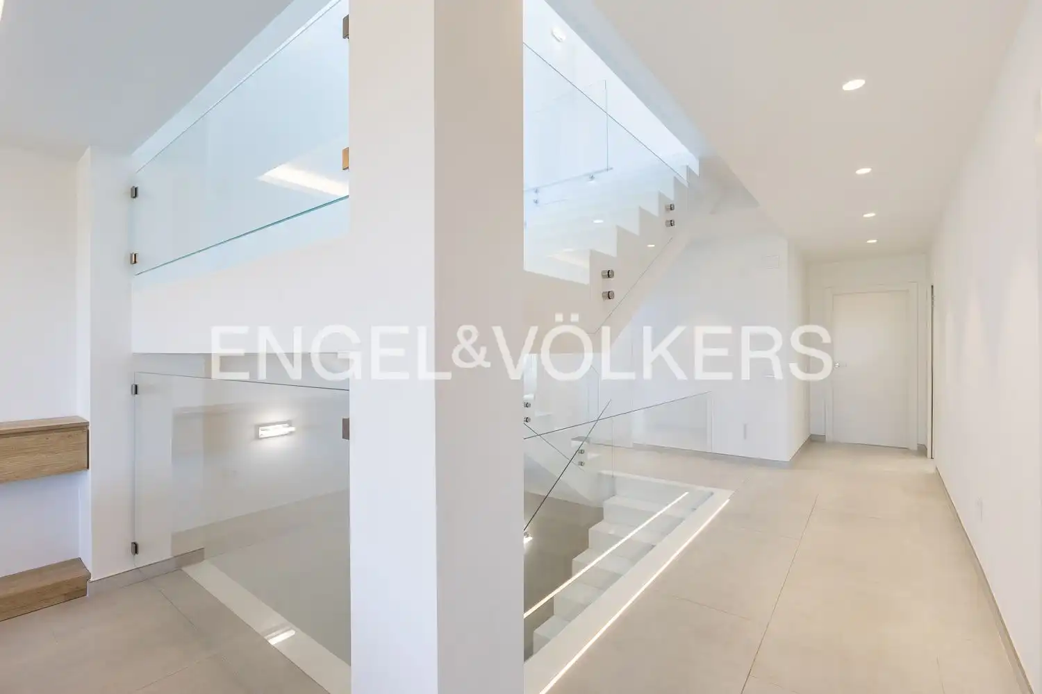 Houses for sale in Real  with Air Conditioner, Heating and Terrace