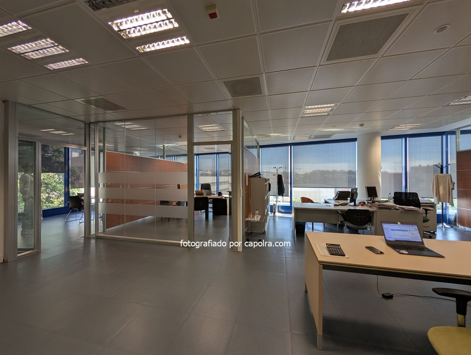 Office for sale in Badalona  with Air Conditioner and Heating